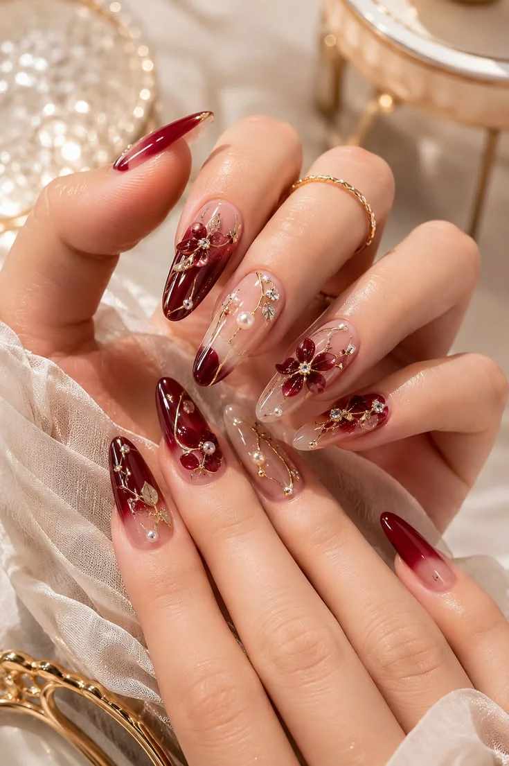 mẫu nail Tết màu đỏ