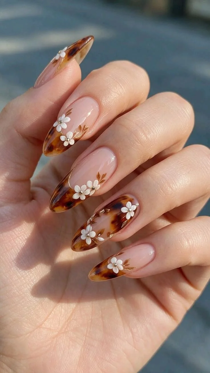 Mẫu nail Tết 2027