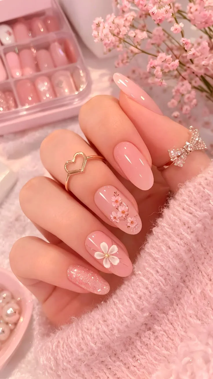 Kiểu móng tay Tết
