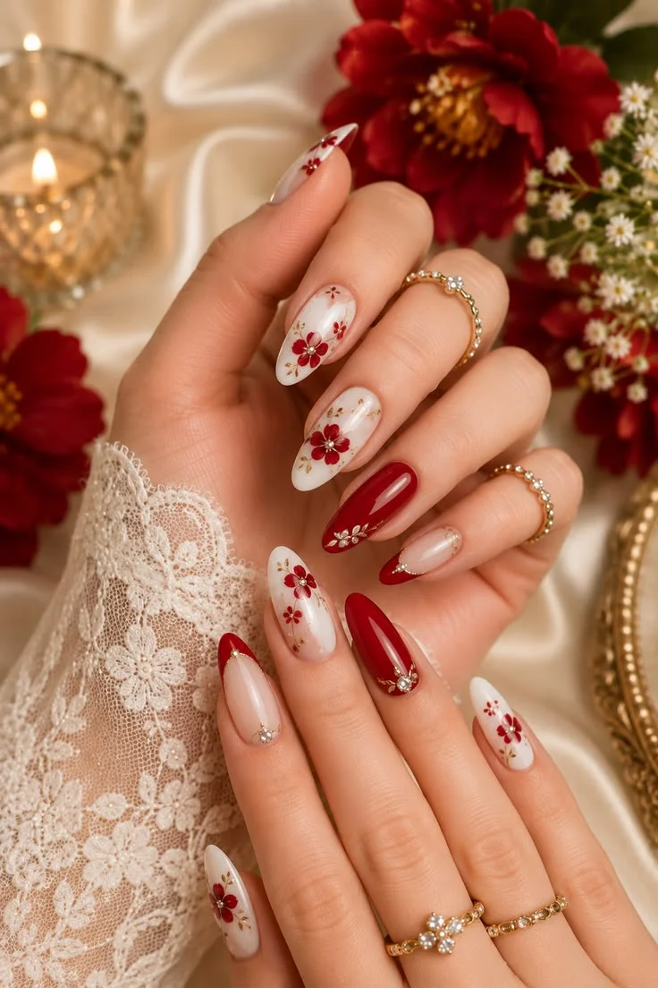 mẫu nail Tết màu đỏ