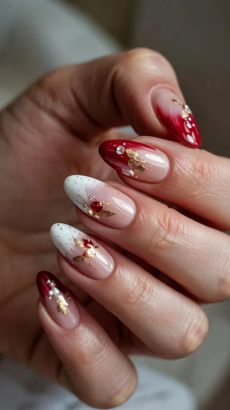 mẫu nail Tết màu đỏ