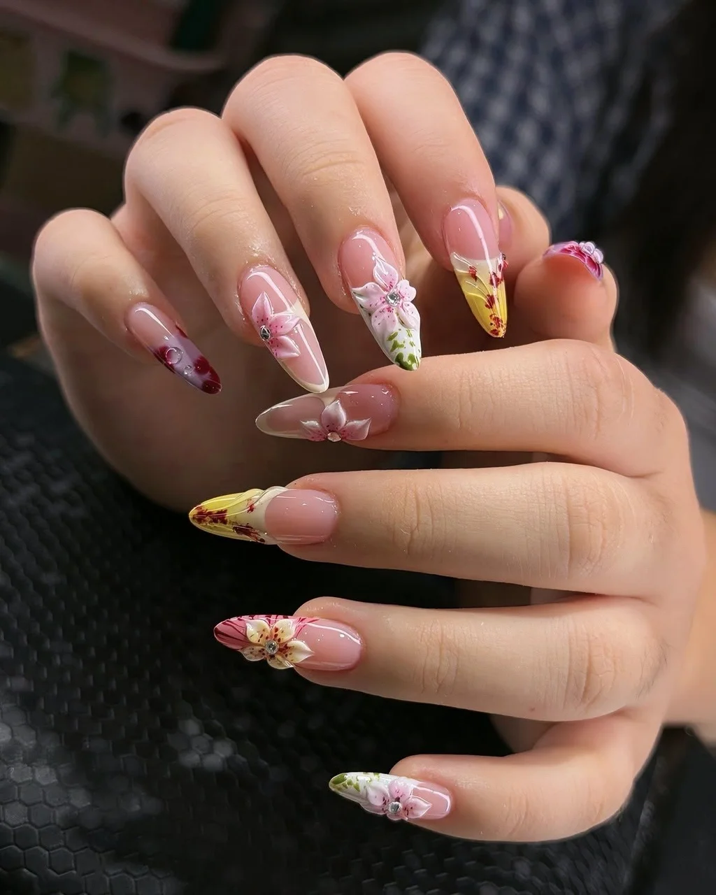 mau nail tet25
