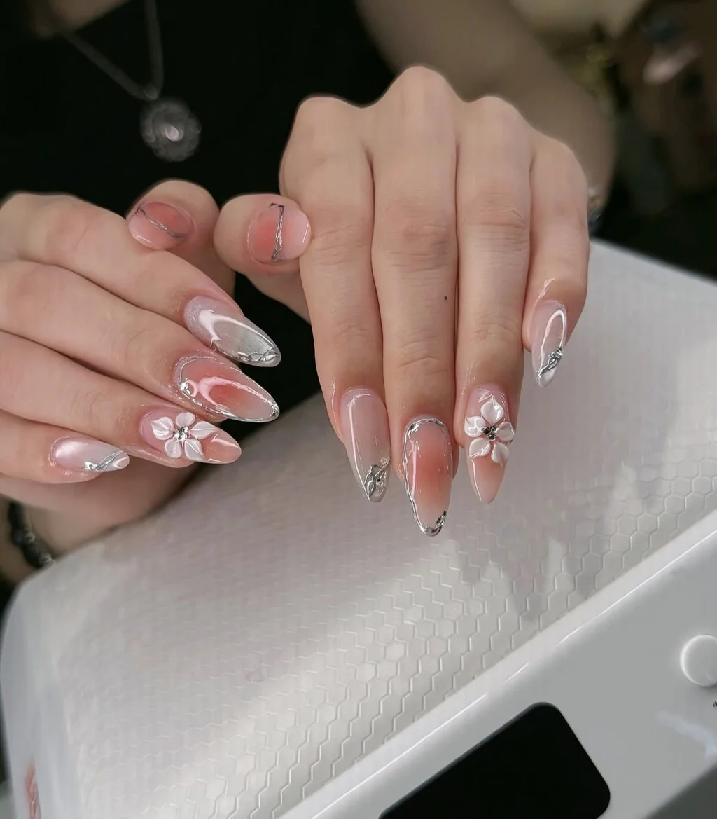 mau nail tet74