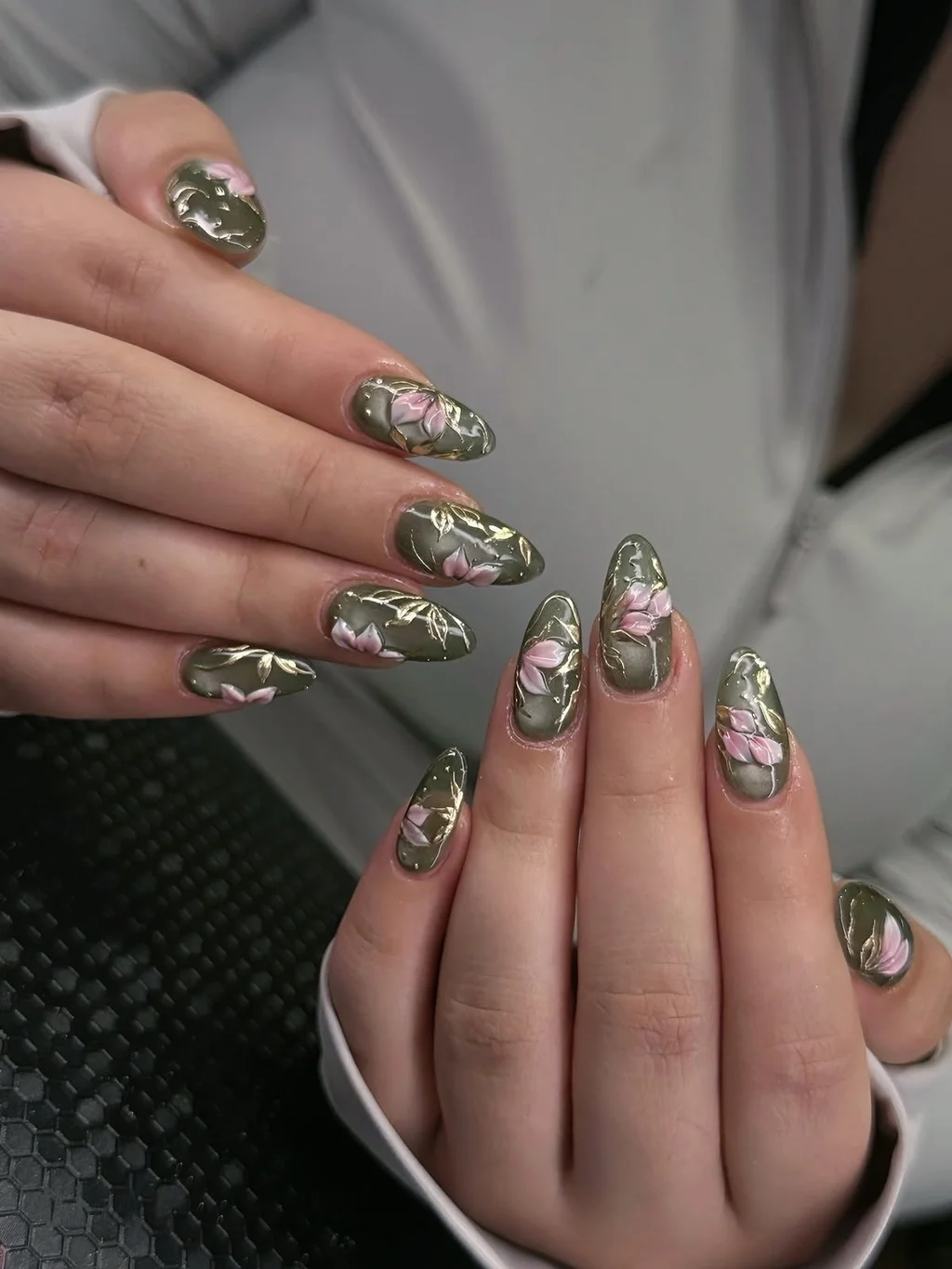 mau nail tet102