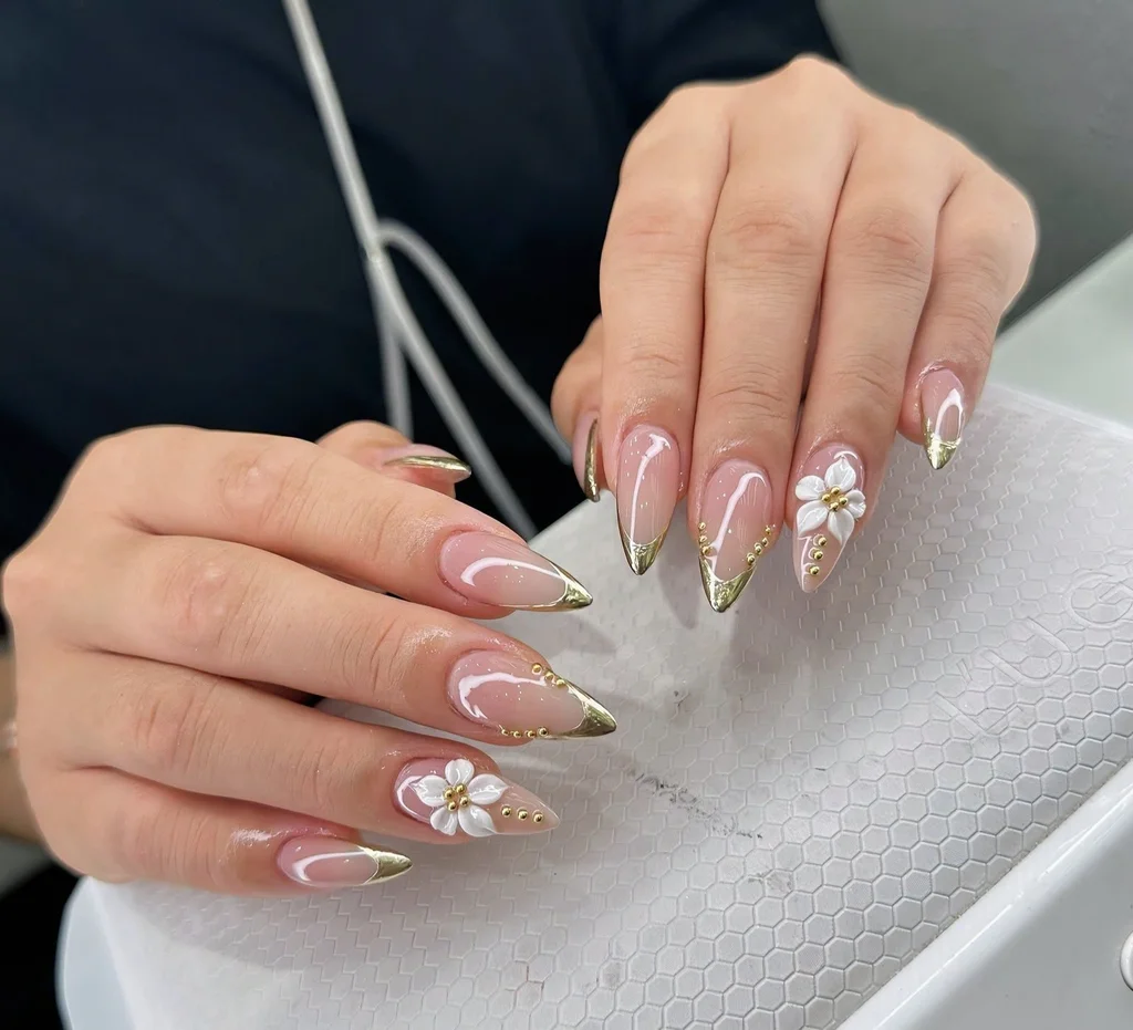 mau nail tet65